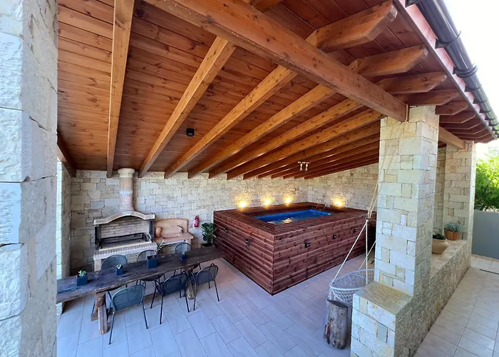 Estia Project, Leisure - Billiards - Jacuzzi