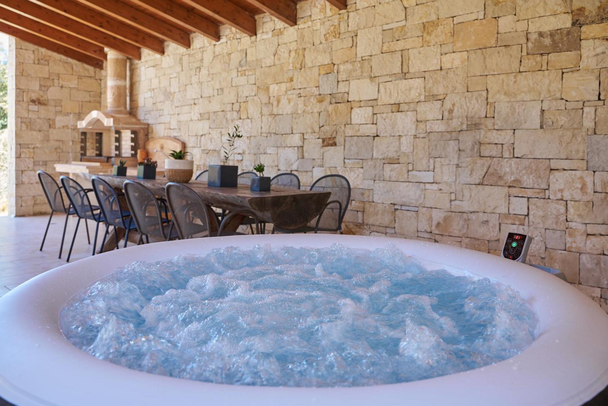 Estia Project, Leisure - Billiards - Jacuzzi Villa