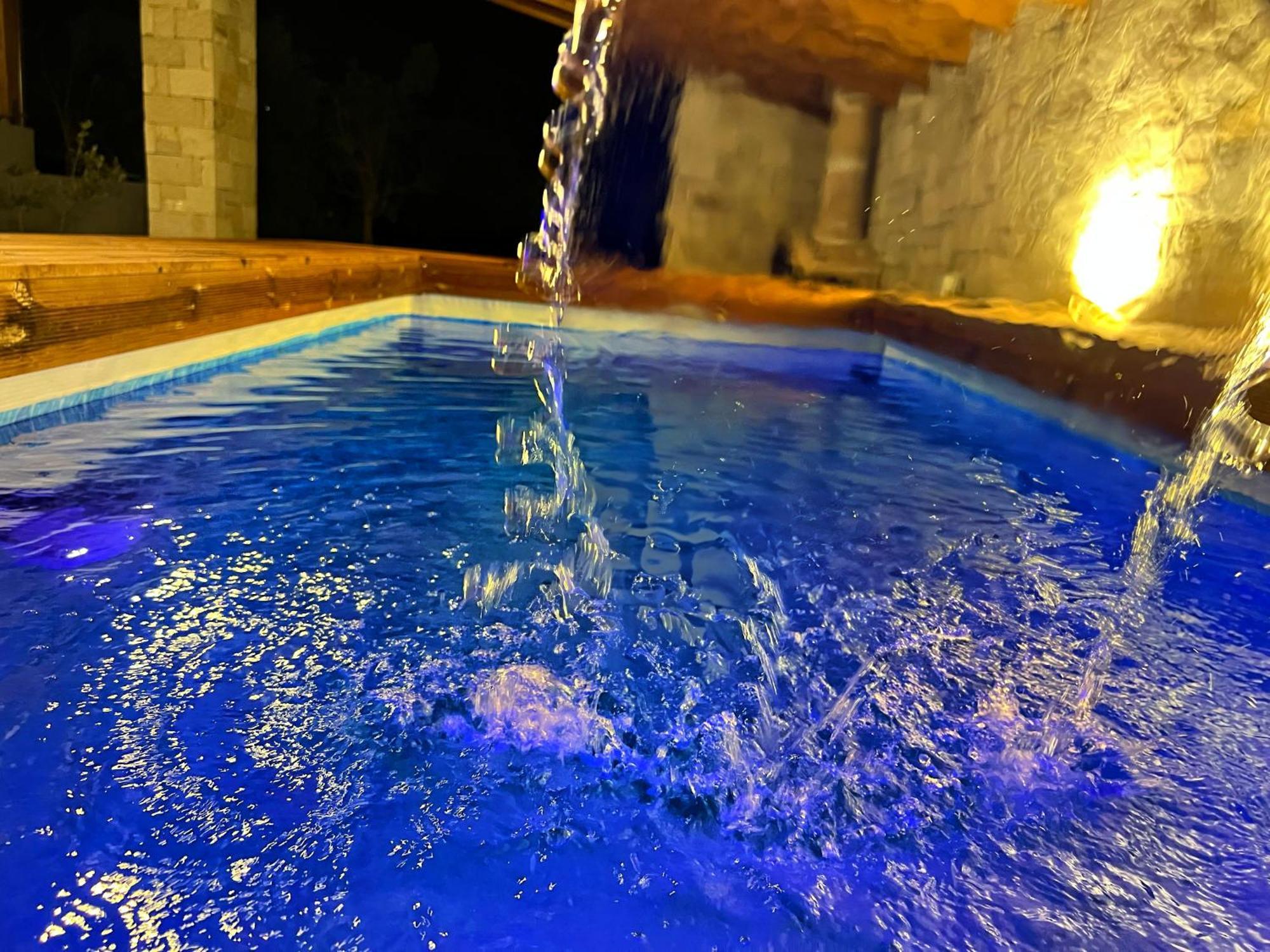 Villa Estia Project, Leisure - Billiards - Jacuzzi Goúrnes